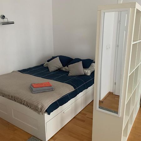 Apartament Francuska Pokoje Rooms วอร์ซอ ภายนอก รูปภาพ